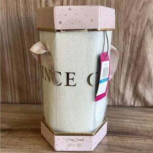 NWT Vince Camuto Ivory Ombre Fringe Scarf 21” x 72” In Beautiful Wrapped Gift